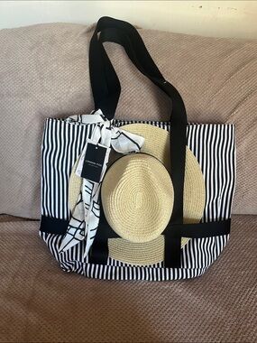 London Fog Black and White Striped Tote with Straw Accent New With Tags